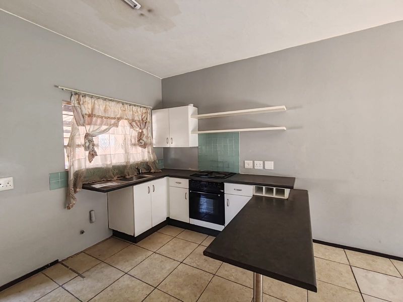 2 Bedroom Apartment for Sale in Brenthust Brakpan - Photo 6