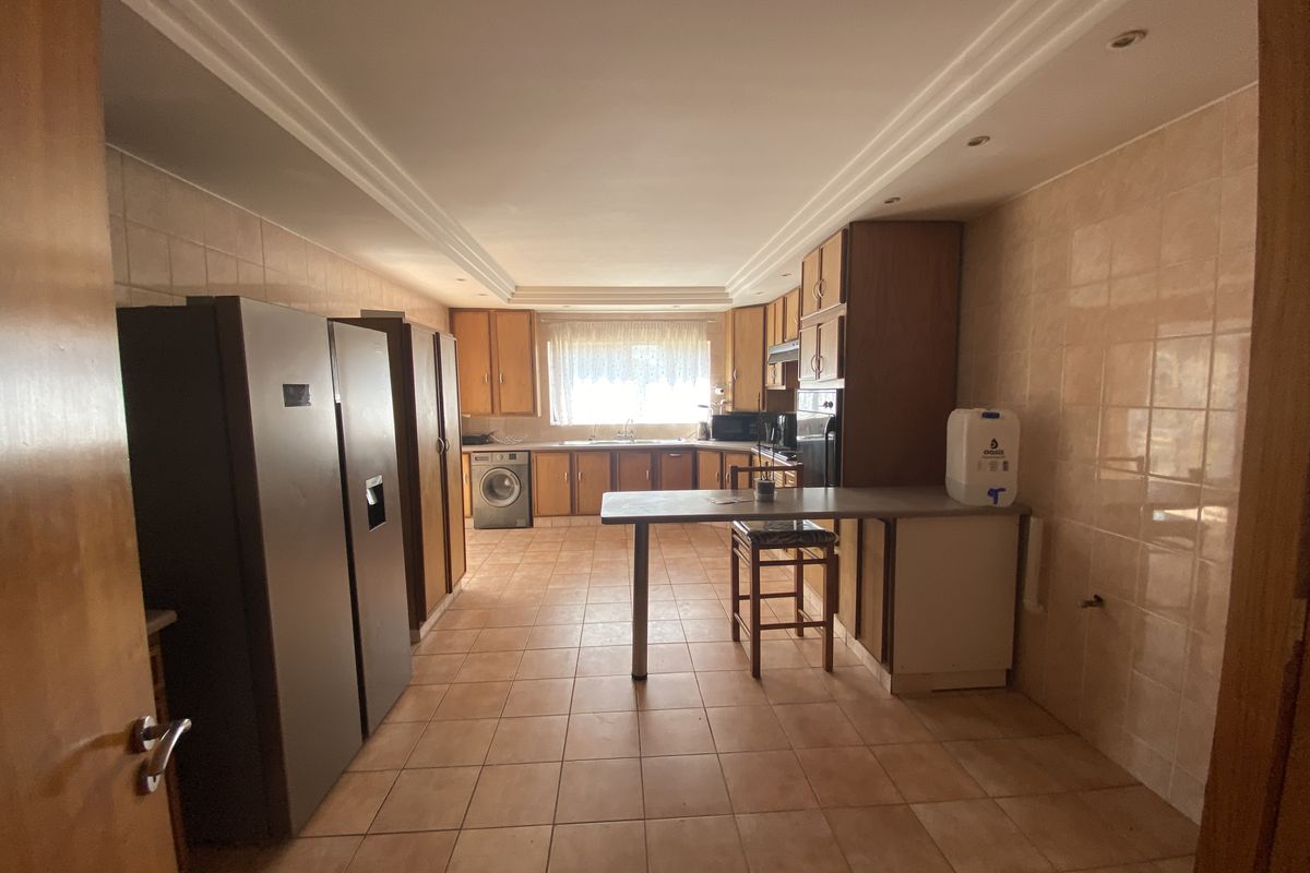 3 Bedroom House in Primrose - Photo 5