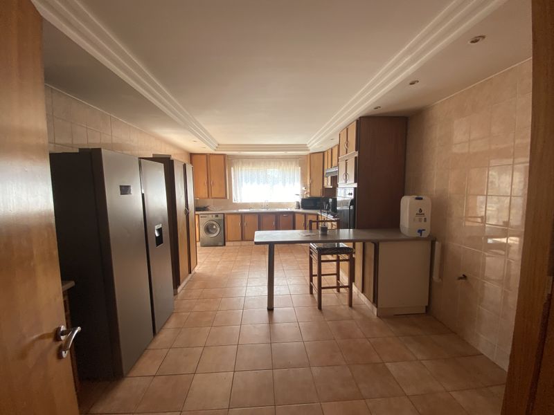 3 Bedroom House in Primrose - Photo 5