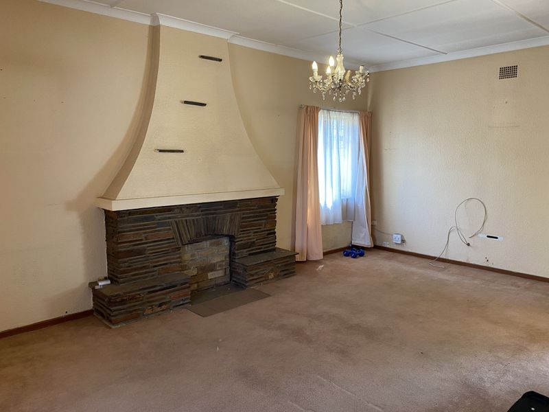 3 Bedroom House in Primrose - Photo 10