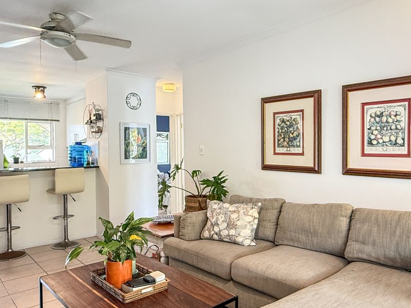 New Sole Mandate located in the secure Kingston Estate on Simbithi Drive, Ballito. - Photo 7