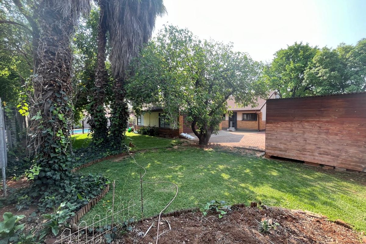 FLORA GARDENS!!! - Photo 3