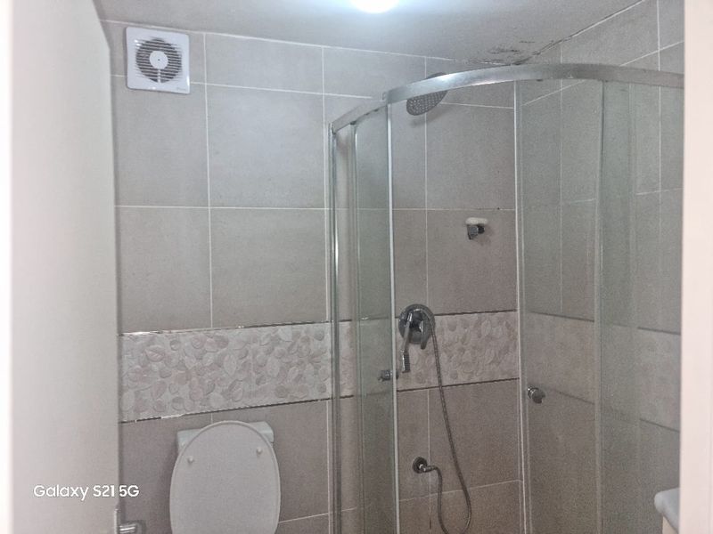 Safe and Secure Complex - Photo 4