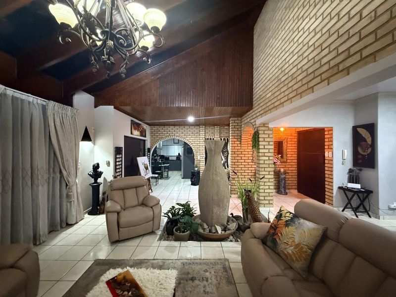 Stunning Facebrick Home - Photo 9