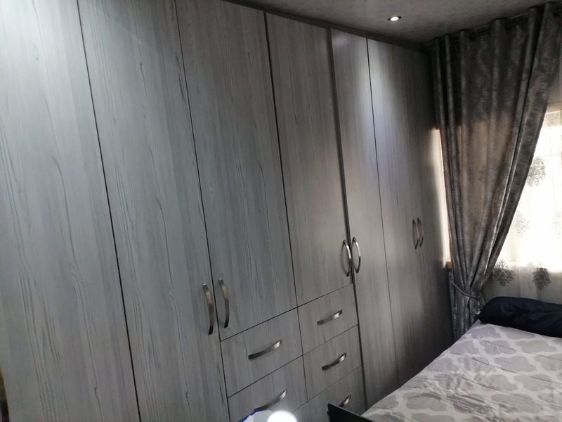 10 Minutes from Gateway - Photo 7