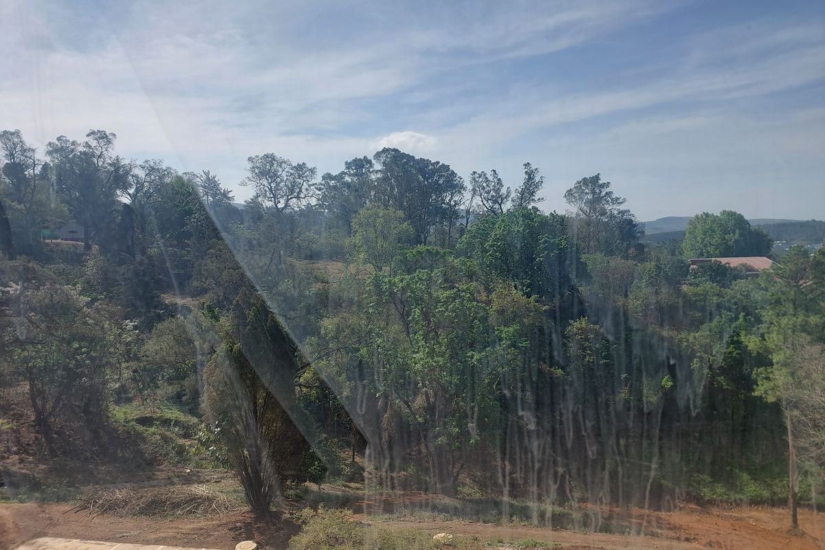 Modern 2 - bedroom Apartment with Breathtaking views - Photo 5