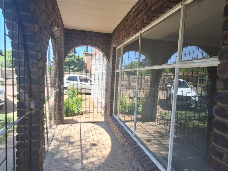 2 Bedroom apartment at an Immaculate and well kept complex  in Three Rivers - Photo 10