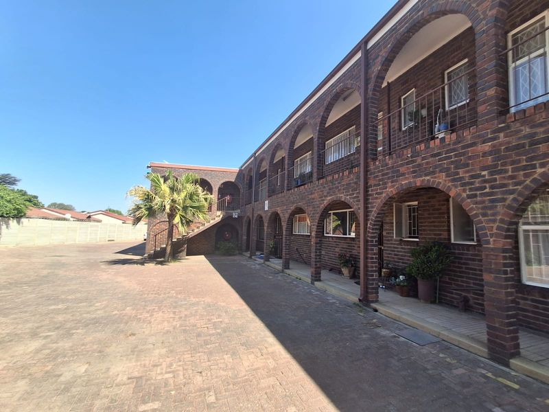 2 Bedroom apartment at an Immaculate and well kept complex  in Three Rivers - Photo 8