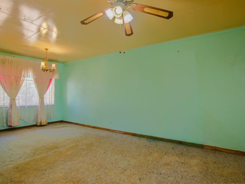 Charming Fixer Upper with Great Potential in Visagiepark, Nigel - Photo 6