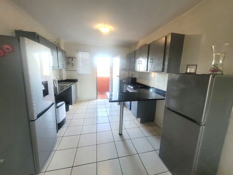 2 Bedroom Apartment in Zwartkop No Loadshedding and Priced to Sell - Photo 8