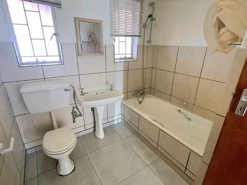 Charming 2-Bedroom Apartment to Let in Three Rivers - Photo 9