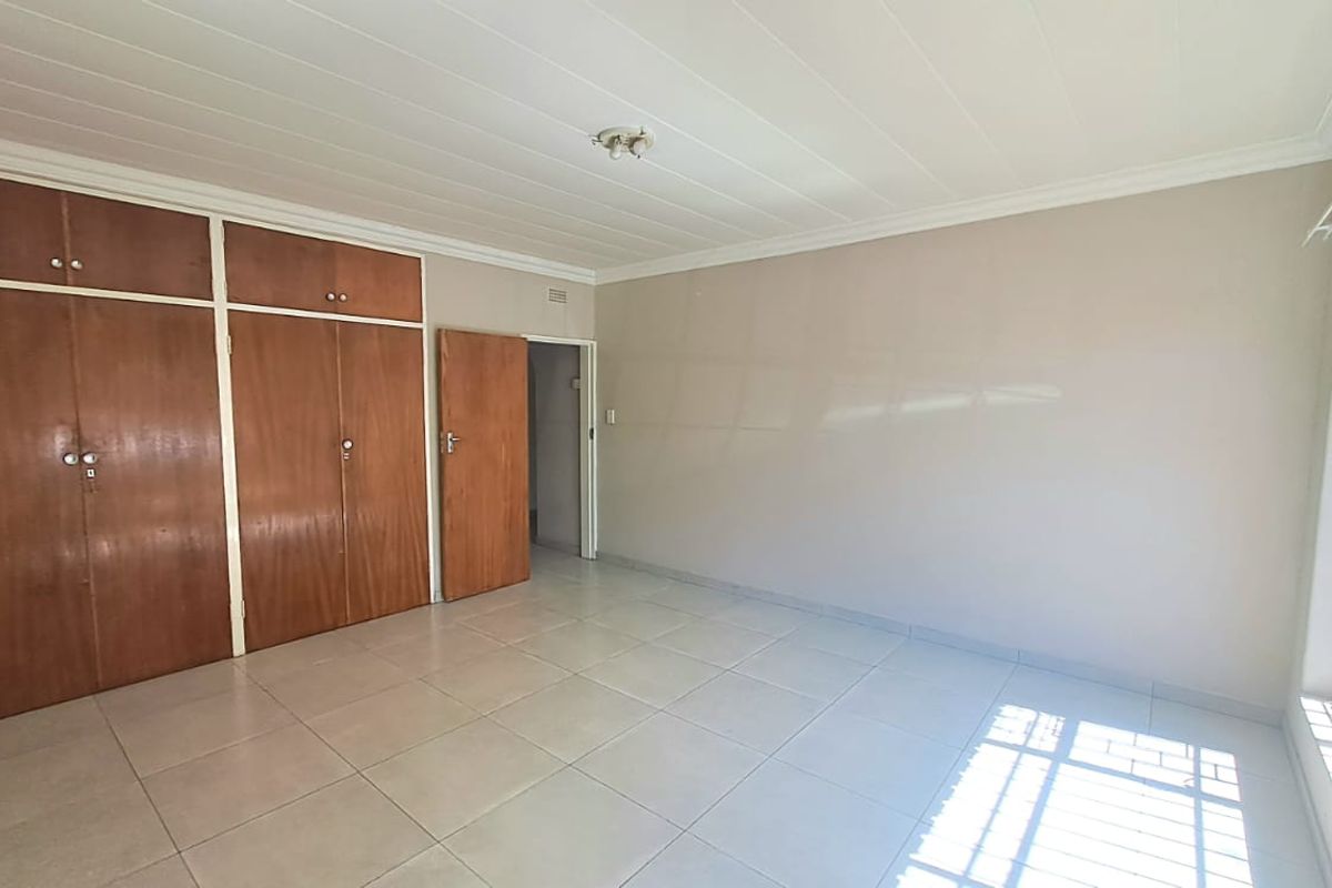 Charming 2-Bedroom Apartment to Let in Three Rivers - Photo 4