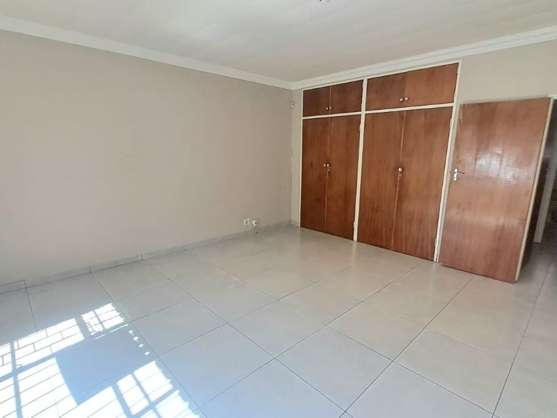 Charming 2-Bedroom Apartment to Let in Three Rivers - Photo 5