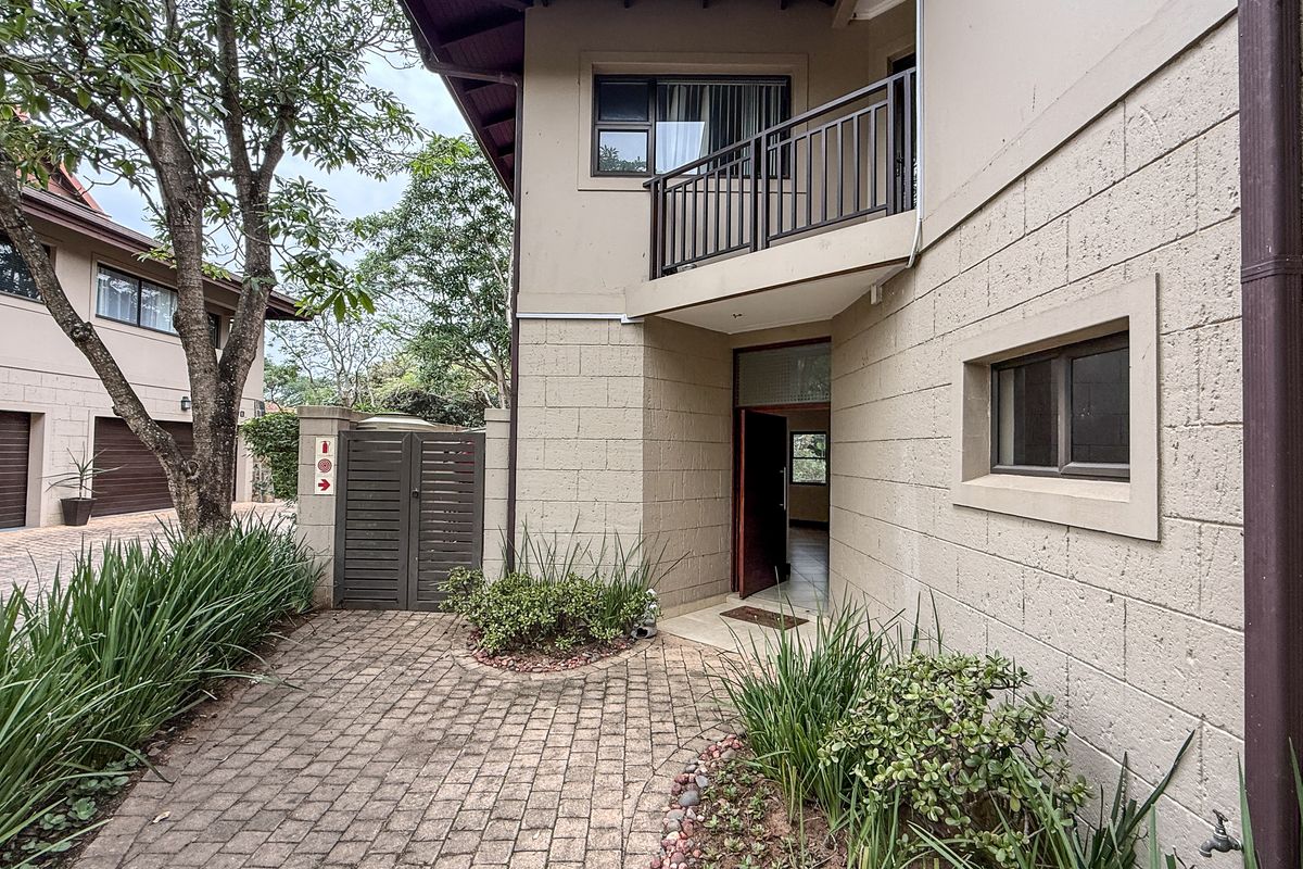 4 Bedroom Towhouse Zimbal - Photo 2