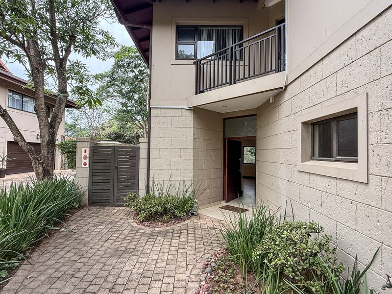 4 Bedroom Towhouse Zimbal - Photo 2