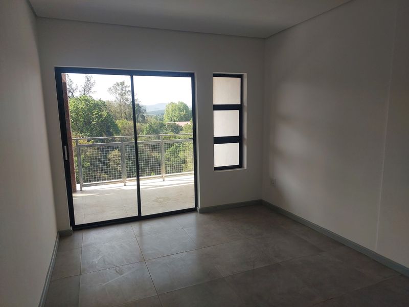 Stunning 2 - bedroom , 2 bathroom Apartment in Prime Athlone - Photo 3