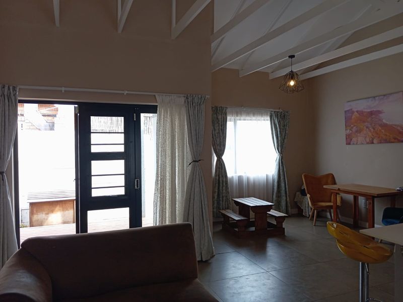 Neat 3-Bedroom Family Home – Open to Offers - Photo 8