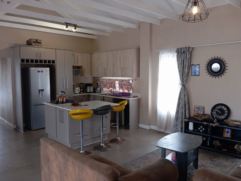 Neat 3-Bedroom Family Home – Open to Offers - Photo 6