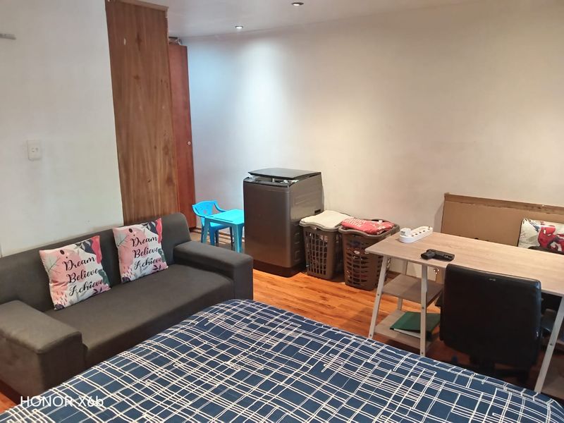 Neat 1-Bedroom Apartment with Private Entrance - Photo 6