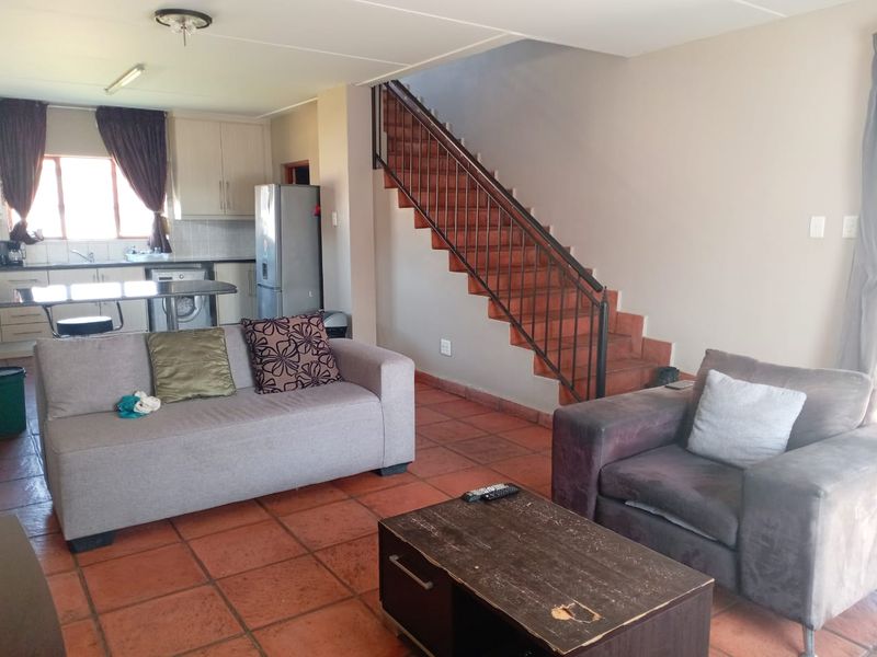 Welcome to This Spacious 3 Bedroom-3 Bathroom Furnished Duplex - Photo 4