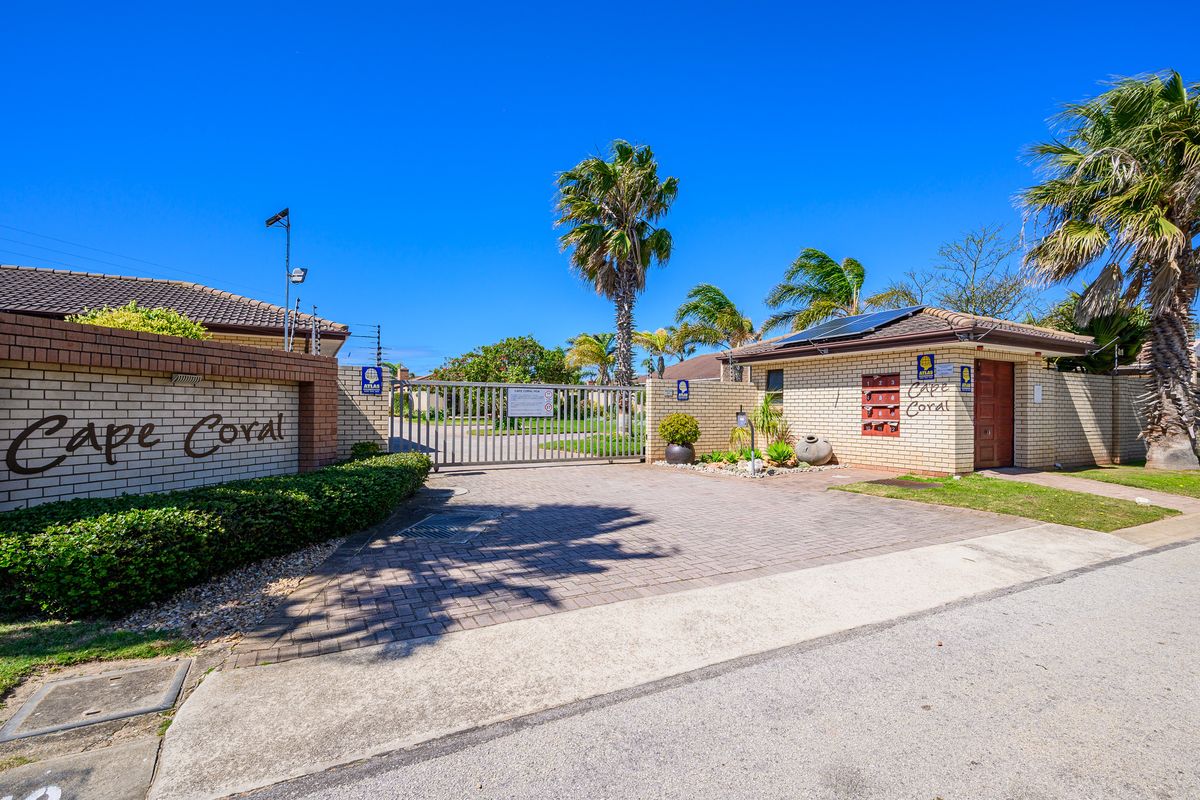 The Heart of the Complex - A Home That Has It All - Photo 5