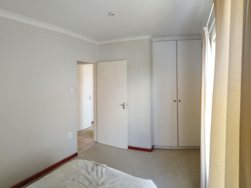 Your Perfect Corner of Comfort Awaits in Strelitzia Park! - Photo 4