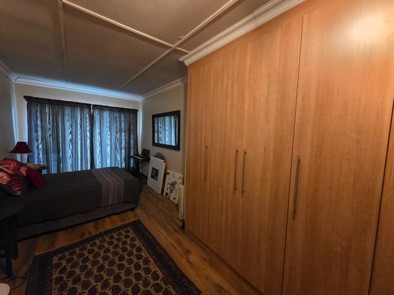 Immaculate House for Sale in Sasolburg – Off the Grid Living! - Photo 7