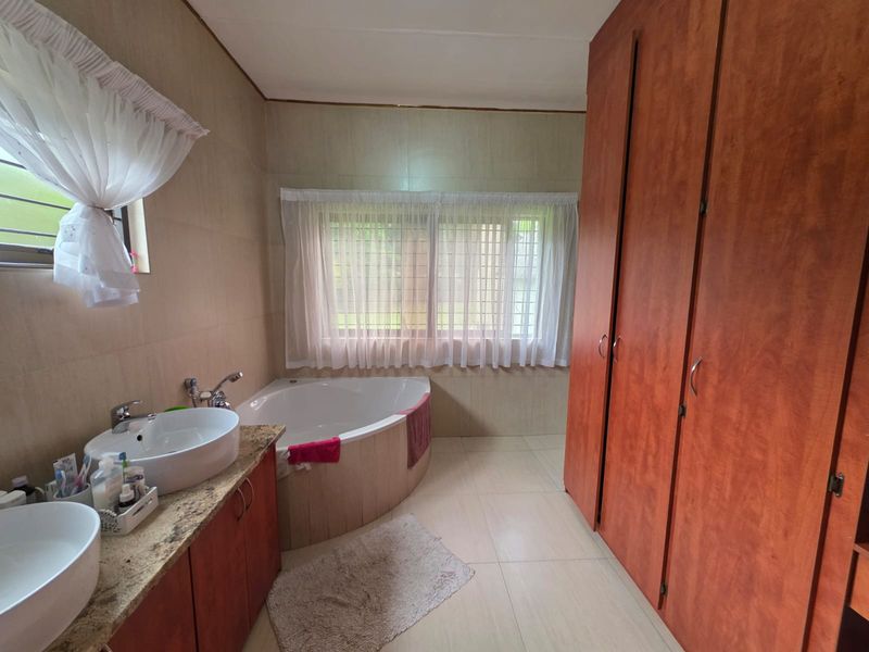 Immaculate House for Sale in Sasolburg – Off the Grid Living! - Photo 4