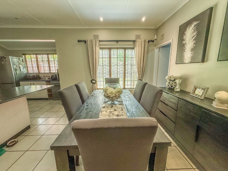 House Pending Sale In Empangeni - Photo 8