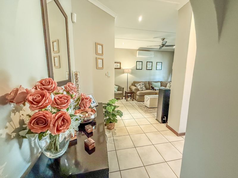 House Pending Sale In Empangeni - Photo 2