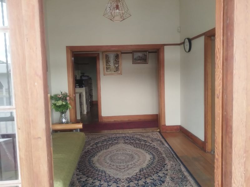 Offices with 2 Flats situated in Boksburg South - Photo 5