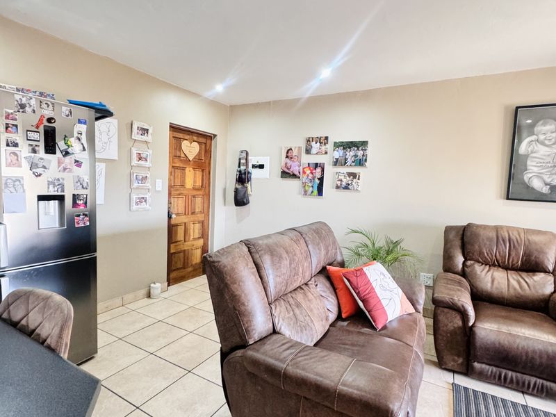 Ground-Floor Apartment with Private Garden at Reyno Views - Photo 5