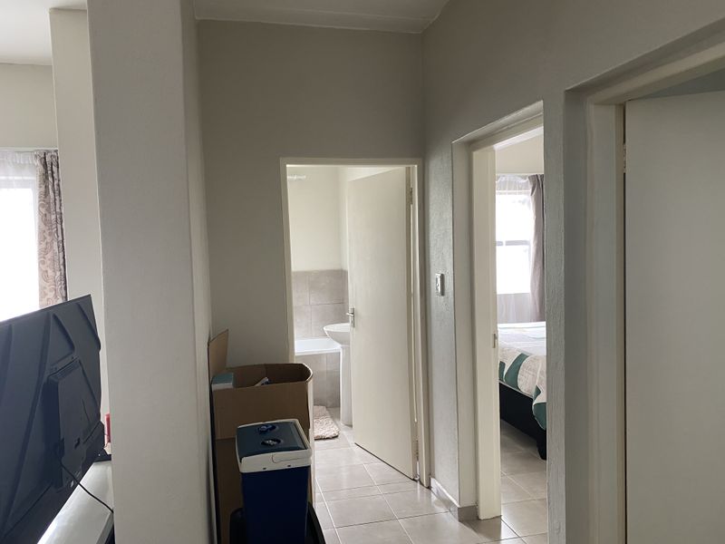 2 Bedroom Apartment in Rynfield Benoni - Photo 5