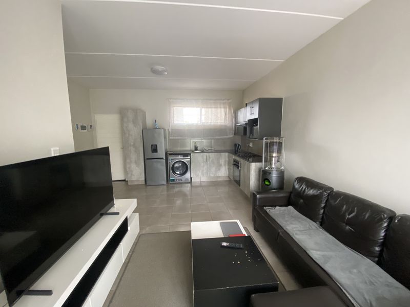2 Bedroom Apartment in Rynfield Benoni - Photo 8