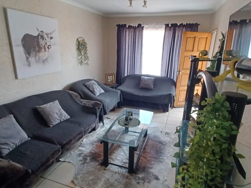 2 Bedroom Apartment in Bakpa - Photo 6