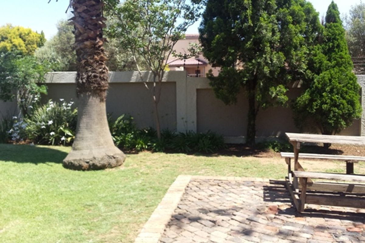 Prime Location Secured Complex Townhouse With A Beautiful Garden And Communal Pool Can Now Be Yours - Photo 2