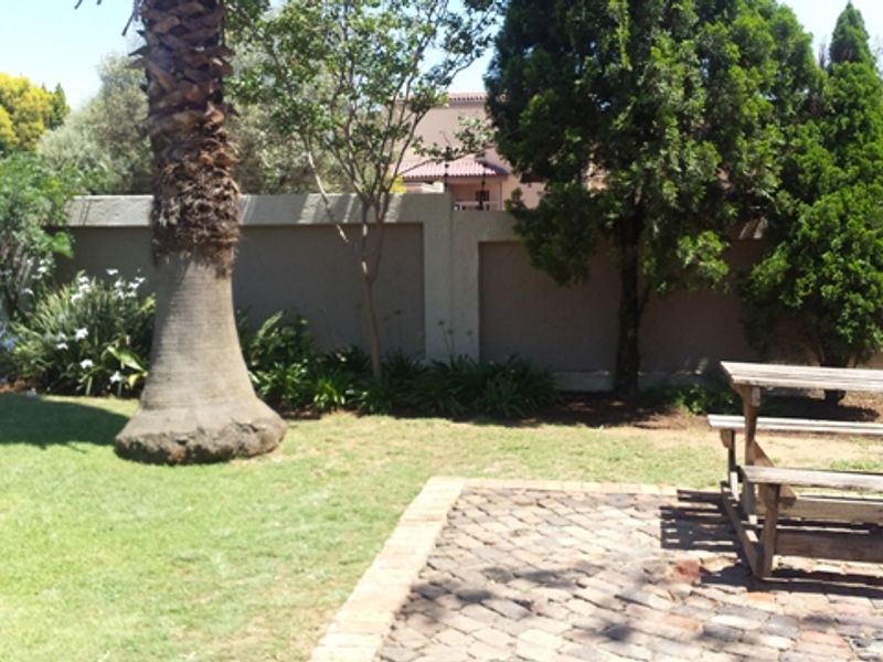 Prime Location Secured Complex Townhouse With A Beautiful Garden And Communal Pool Can Now Be Yours - Photo 2