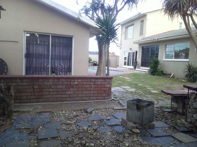 IMPACABLE FAMIY HOME CLOSE TO THE BEACH - Photo 5