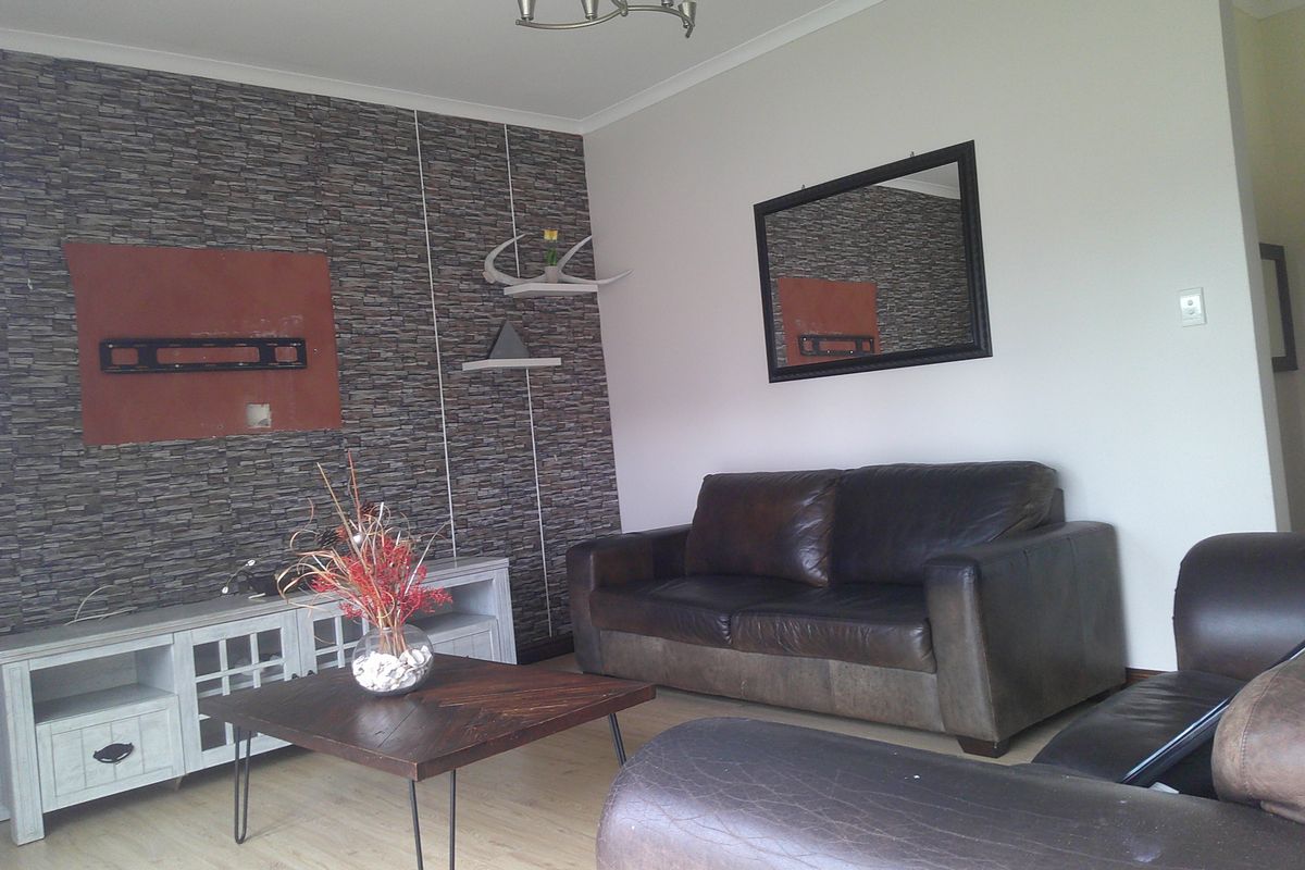 IMPACABLE FAMIY HOME CLOSE TO THE BEACH - Photo 3