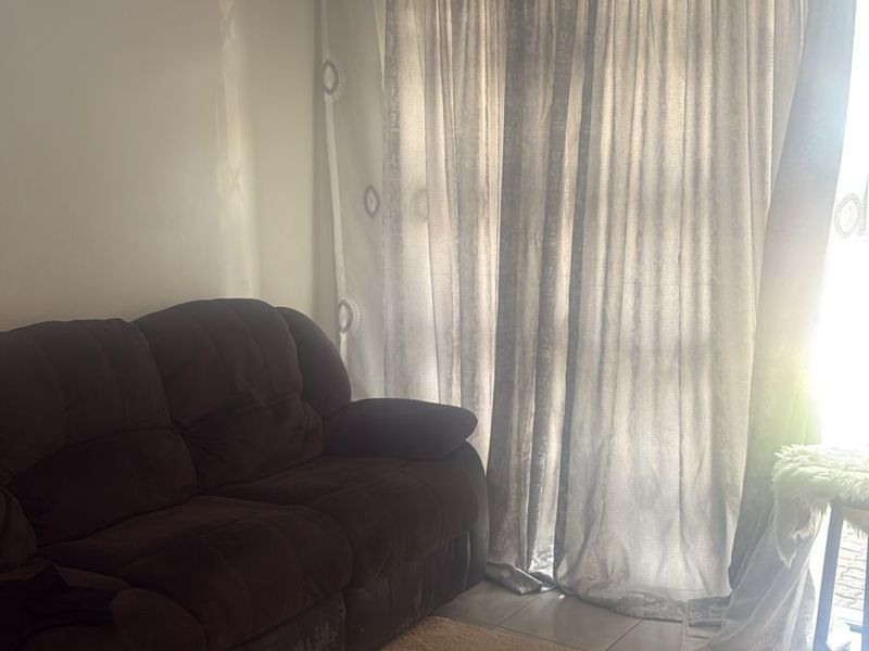 2-Bedroom Apartment for Sale in Prime Rynfield Location - Photo 7