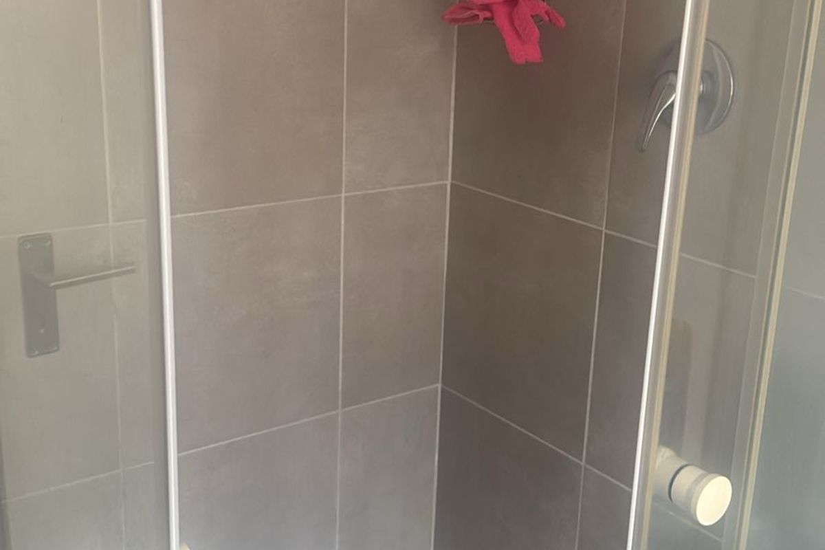 2-Bedroom Apartment for Sale in Prime Rynfield Location - Photo 5