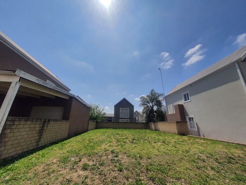 !GREAT OPPORTUNITY to BUILD your Dream Home! - Photo 2