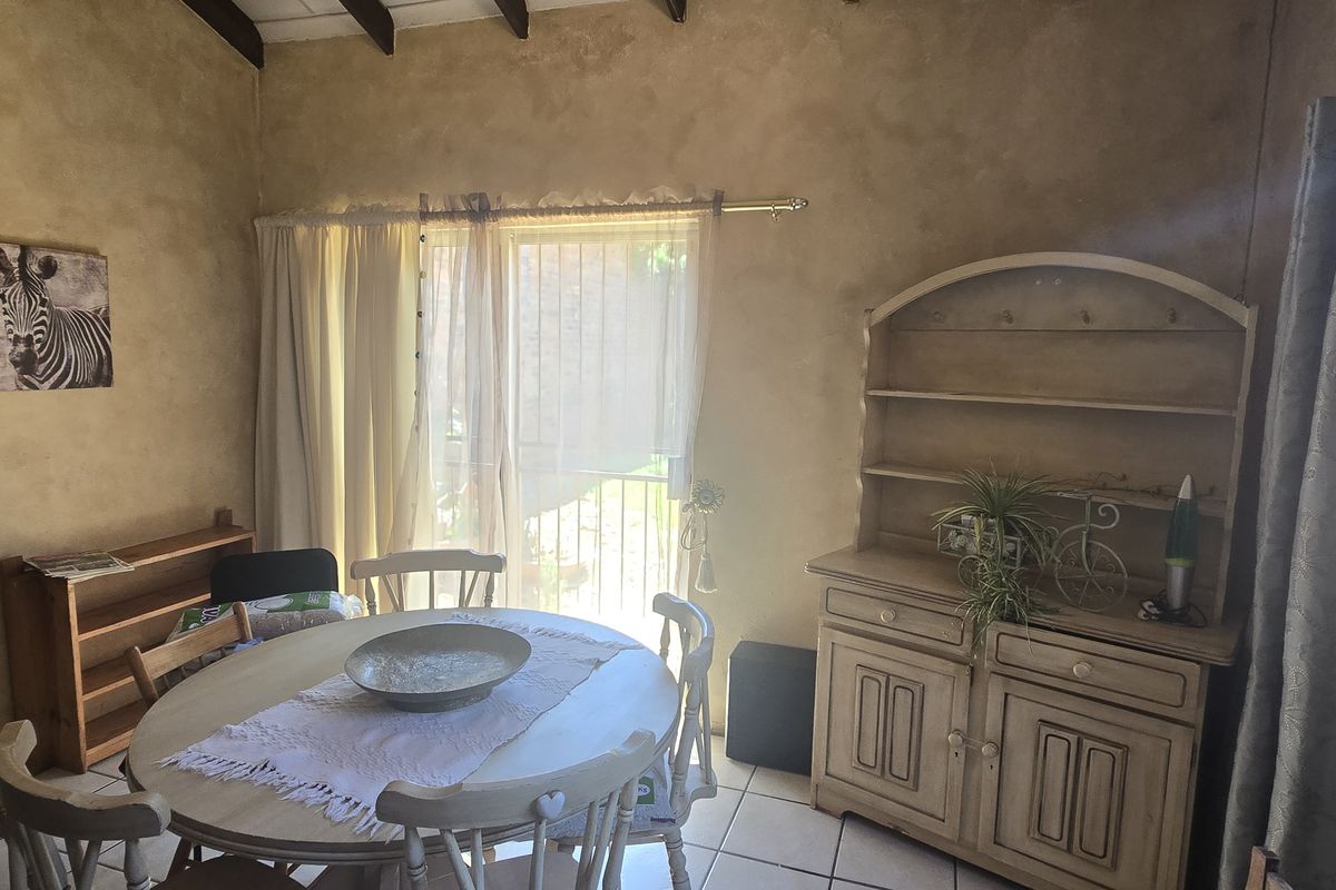 3 Bedroom House - Photo 3