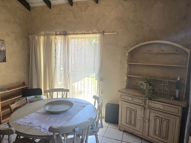 3 Bedroom House - Photo 3