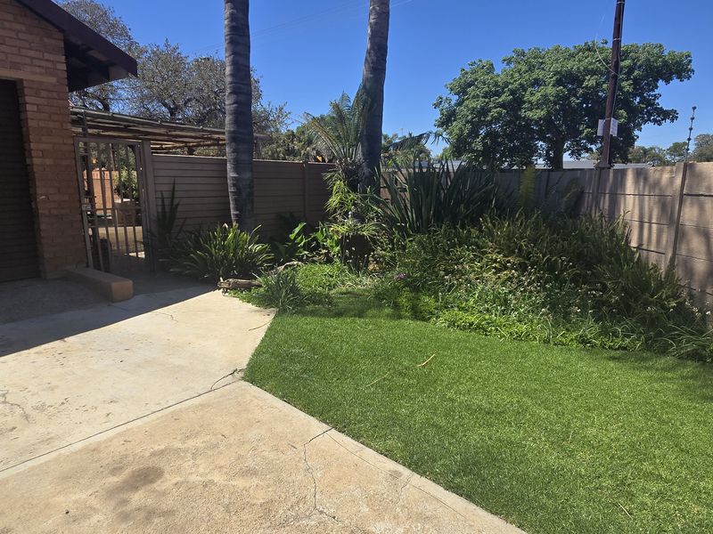 3 Bedroom House - Photo 9