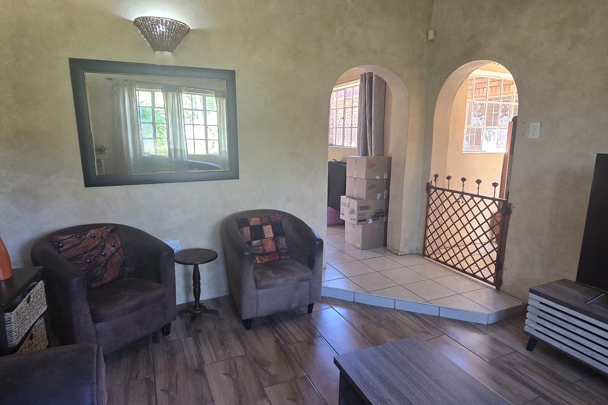 3 Bedroom House - Photo 4