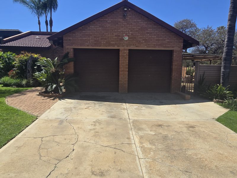 3 Bedroom House - Photo 5