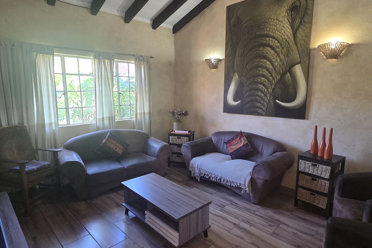 3 Bedroom House - Photo 2