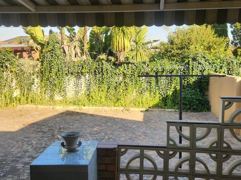 Renovated 3 bedroom house with 2 bedroom Flat in Rynsoord, Benoni - Photo 5