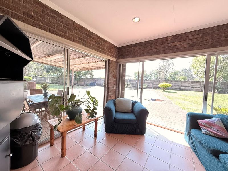 5 Bedroom with Flat option in Aviary Hill - Photo 7